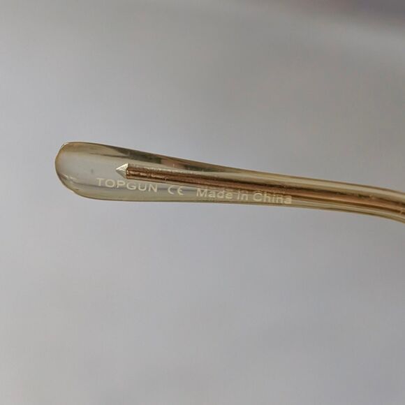 Yellow Tinted Aviator Sunglasses Unisex Gold Frame Retro Pilot - Picture 5 of 5